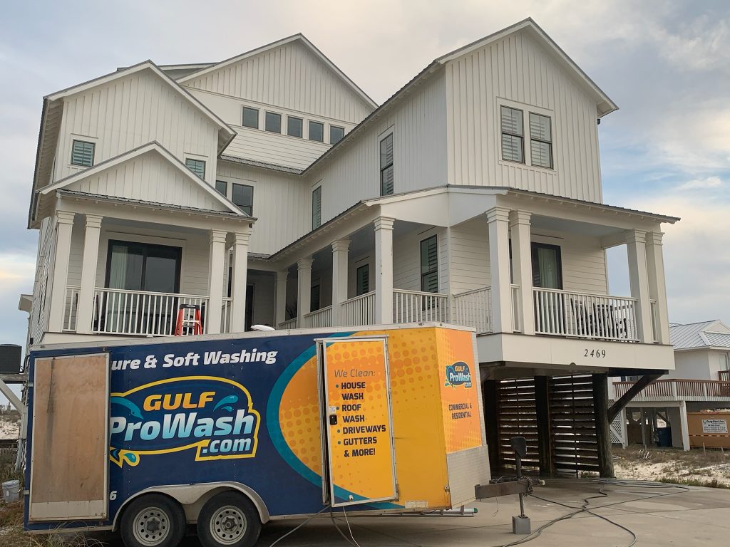 Gulf Pro Wash soft washing a beach house in Gulf Shores